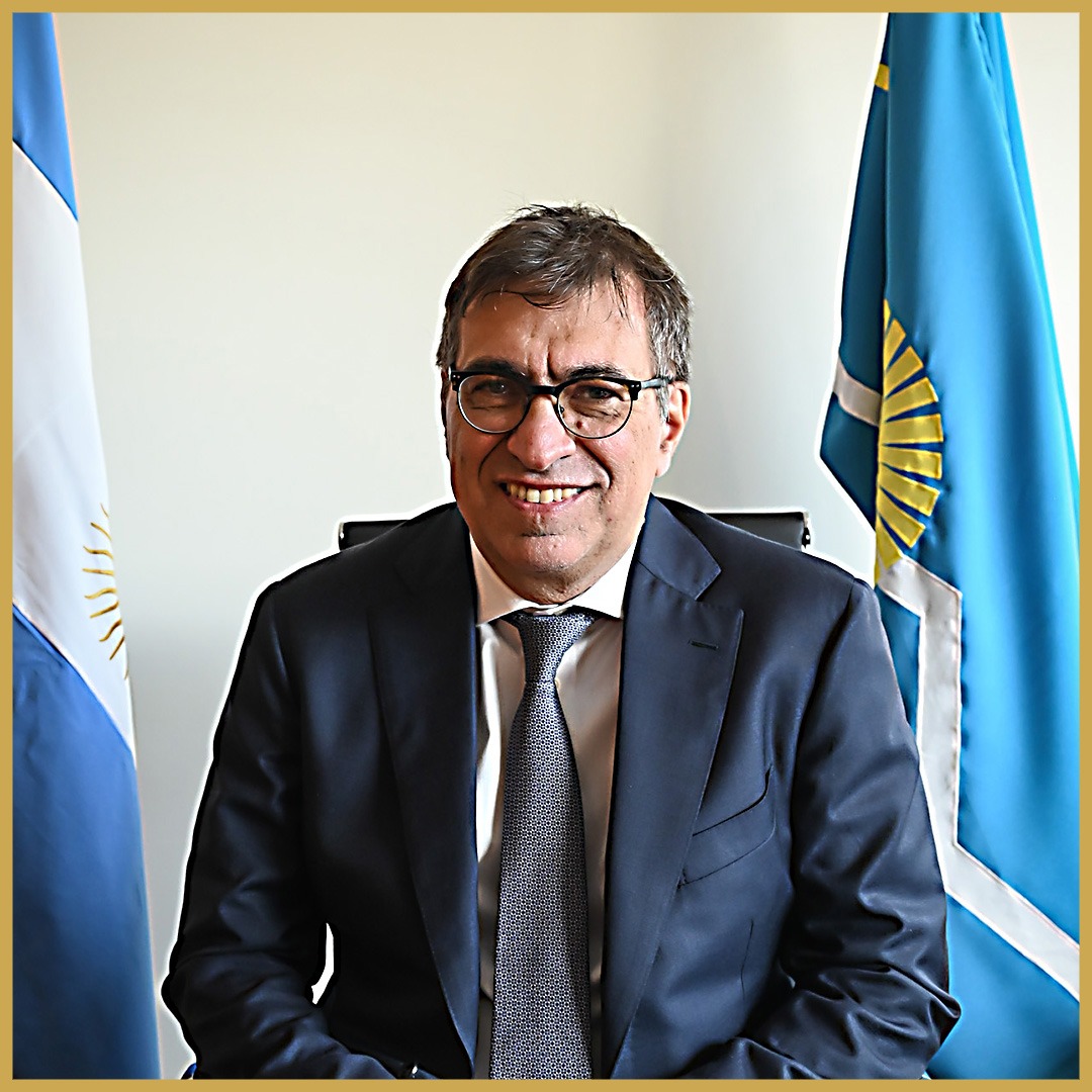 Dr. Javier Gastón Raidan